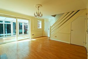 Living Room- click for photo gallery